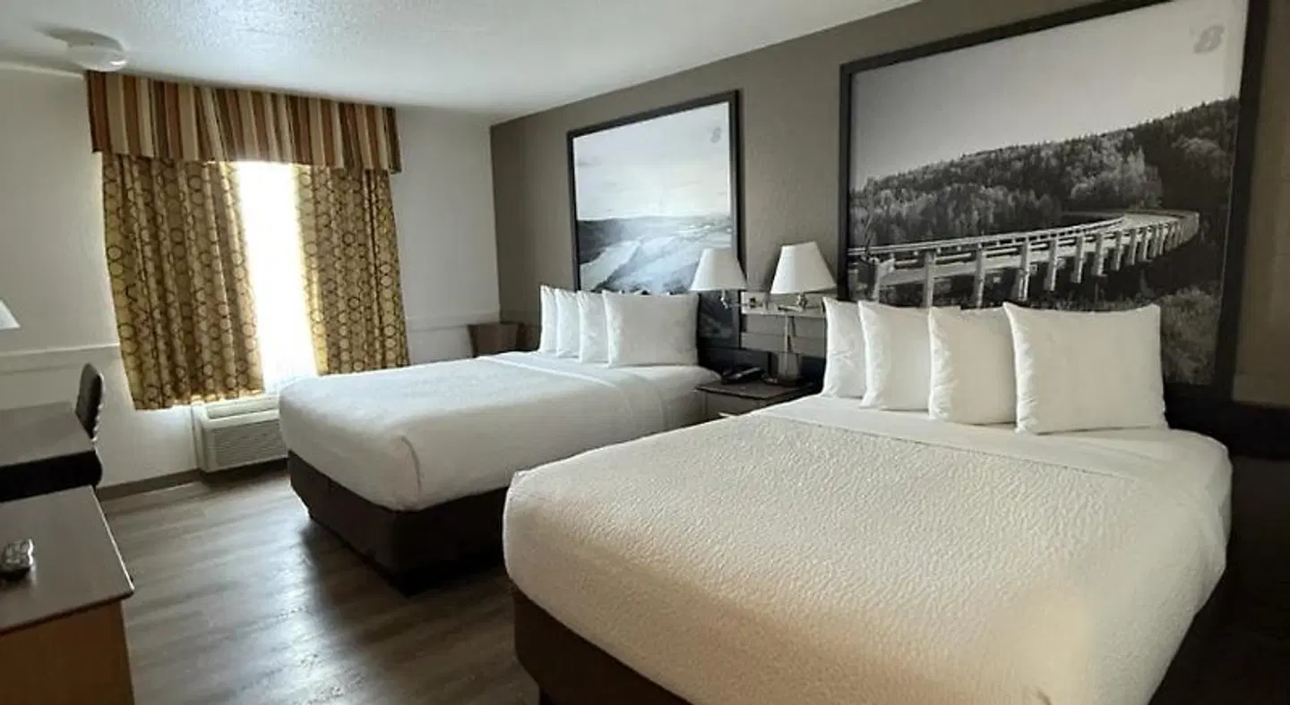 Super 8 by Wyndham Dawson Creek ROOM_EXAMPLE