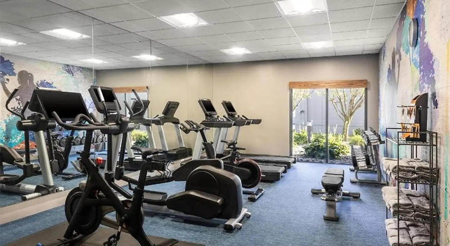 Hyatt Place Detroit/Utica SPORTS_AND_LEISURE