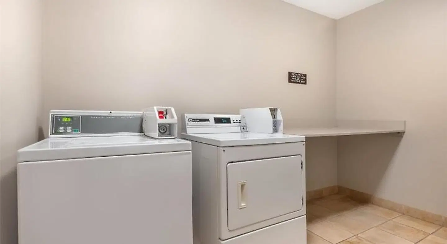 Best Western PLUS Calgary Centre Inn ROOM_EXAMPLE