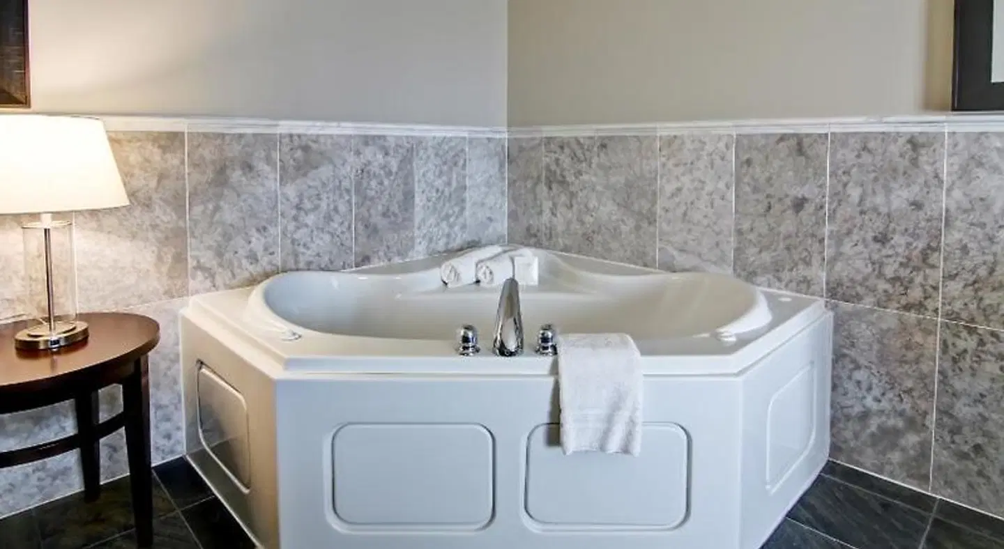 Best Western Plus Brandon Inn Badezimmer