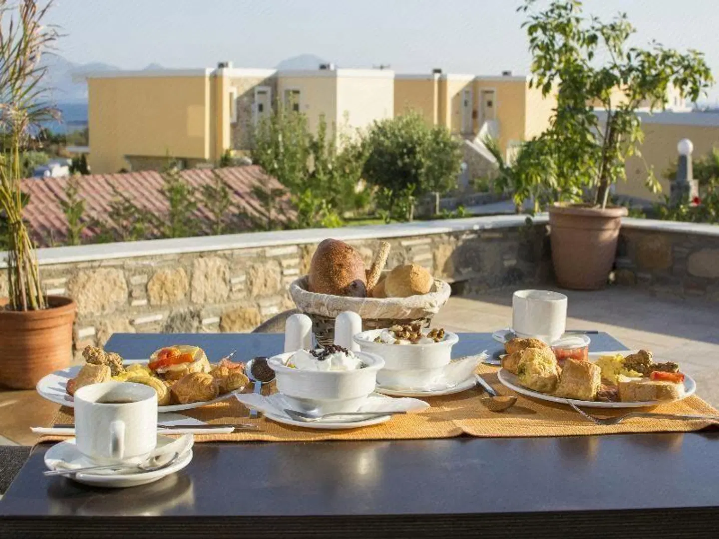 Kouros Palace Hotel Terrasse