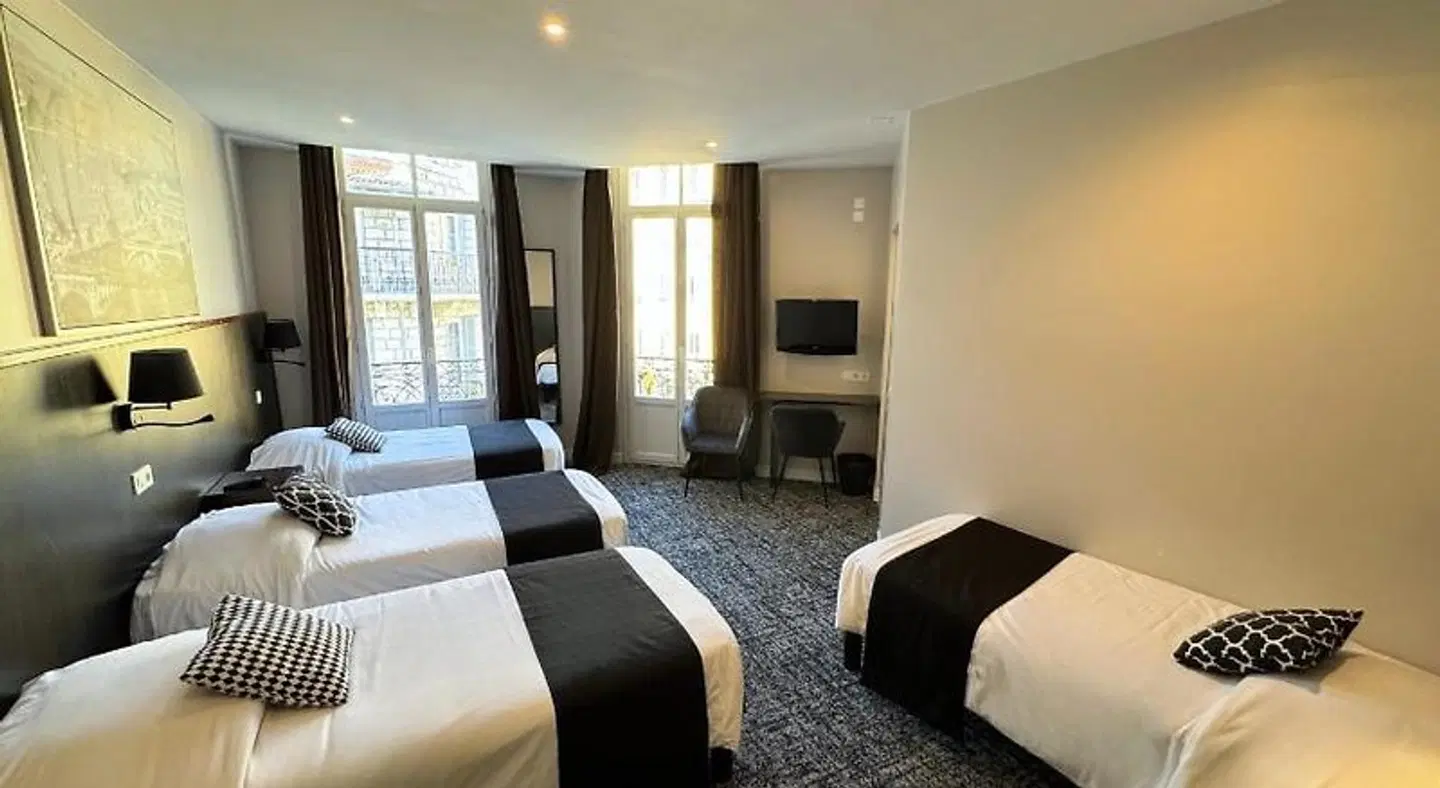 Trocadero ROOM_EXAMPLE