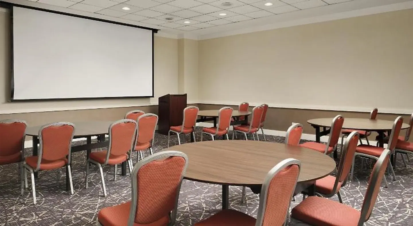 Embassy Suites by Hilton Chicago Downtown Magnificent Mile Konferenz