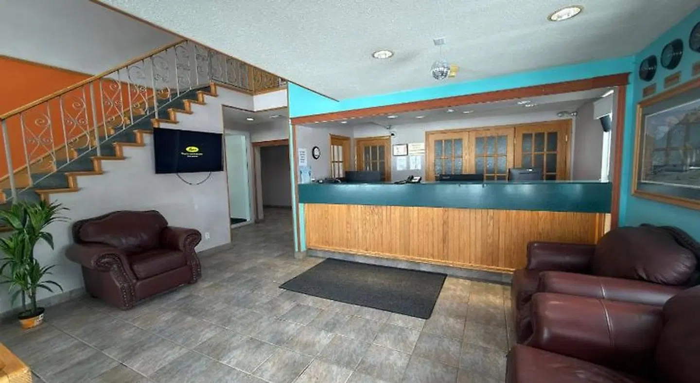 Howard Johnson Fort St. John LOUNGE_LOBBY
