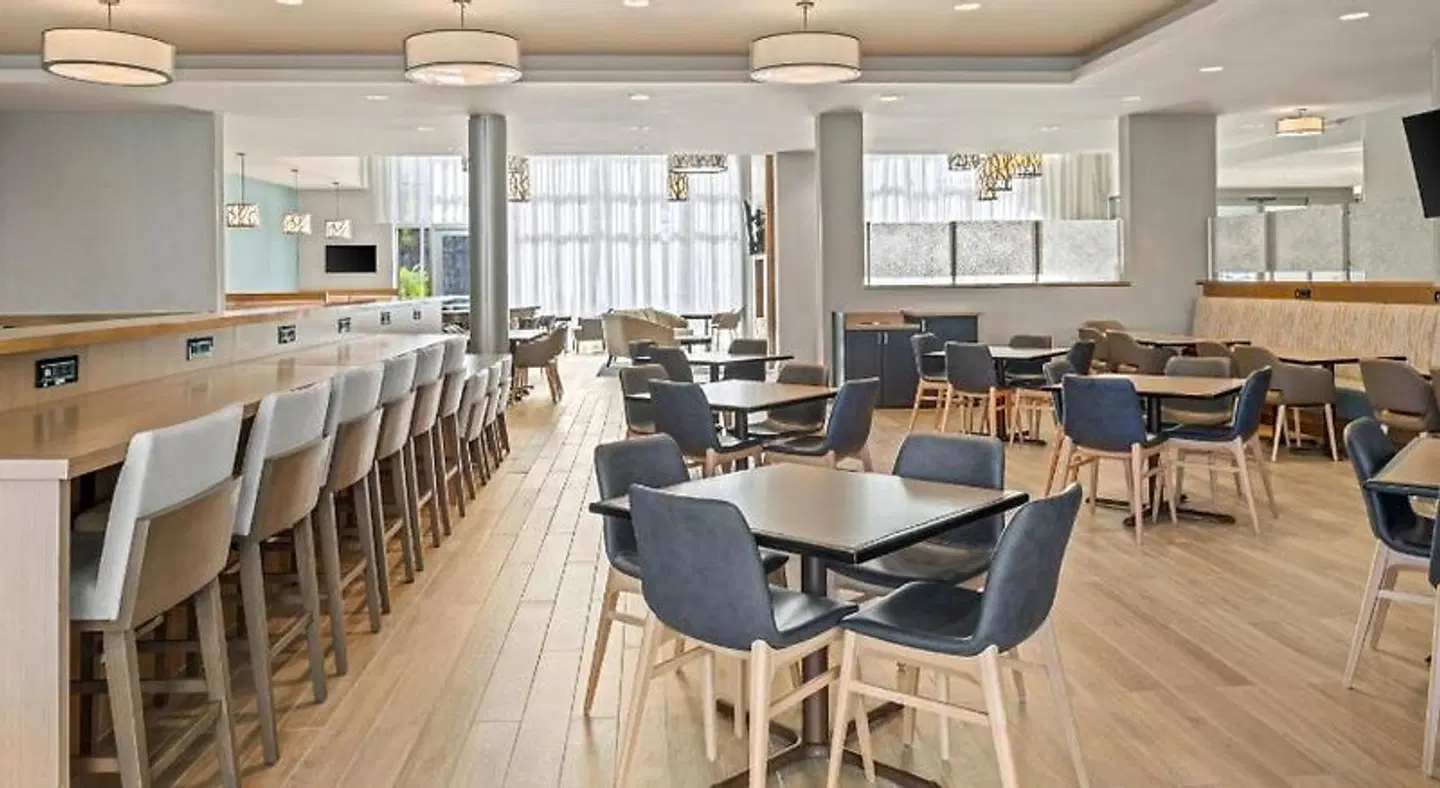Homewood Suites by Hilton Anaheim Resort - Convention Center Bar