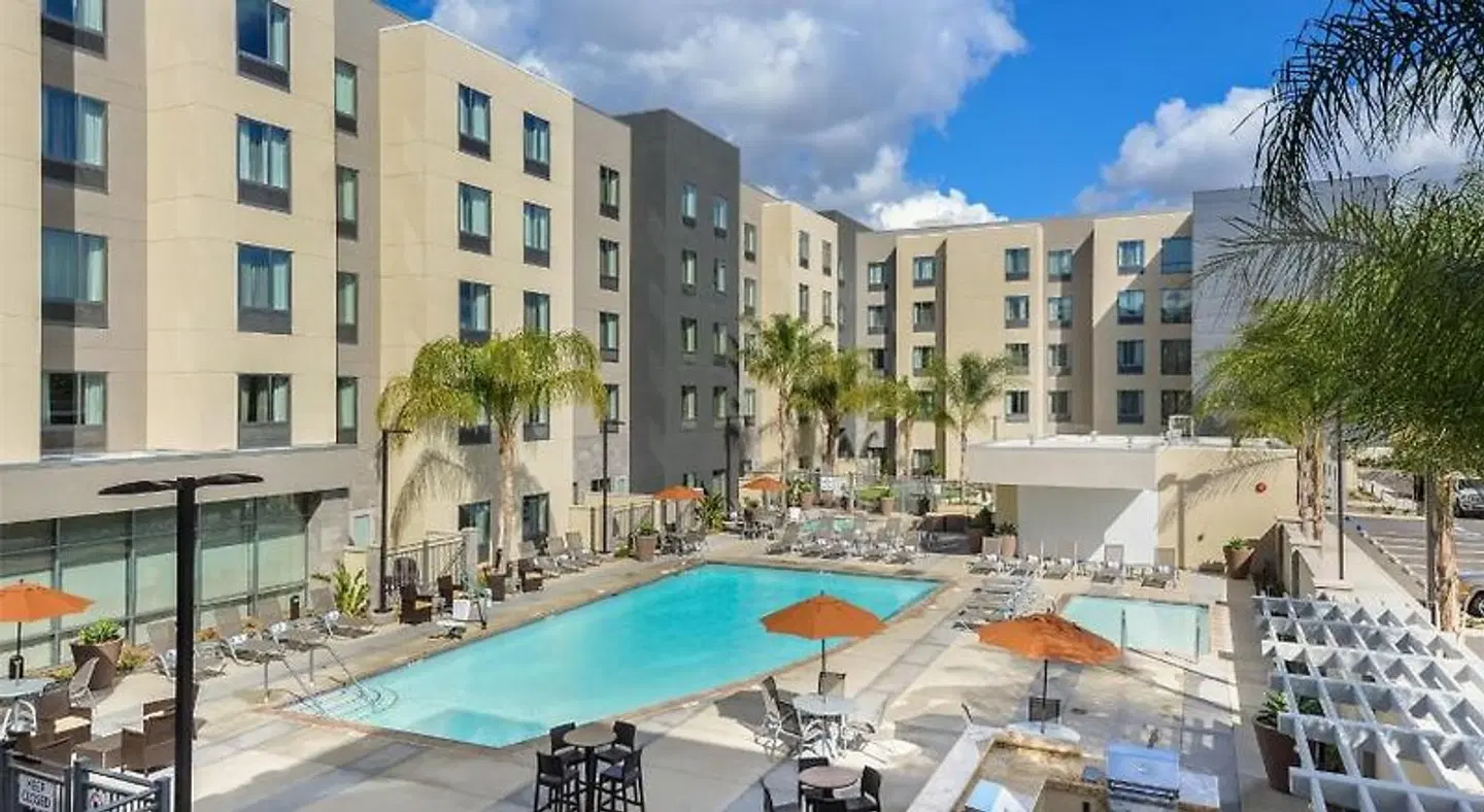 Homewood Suites by Hilton Anaheim Resort - Convention Center OUTDOOR_POOL