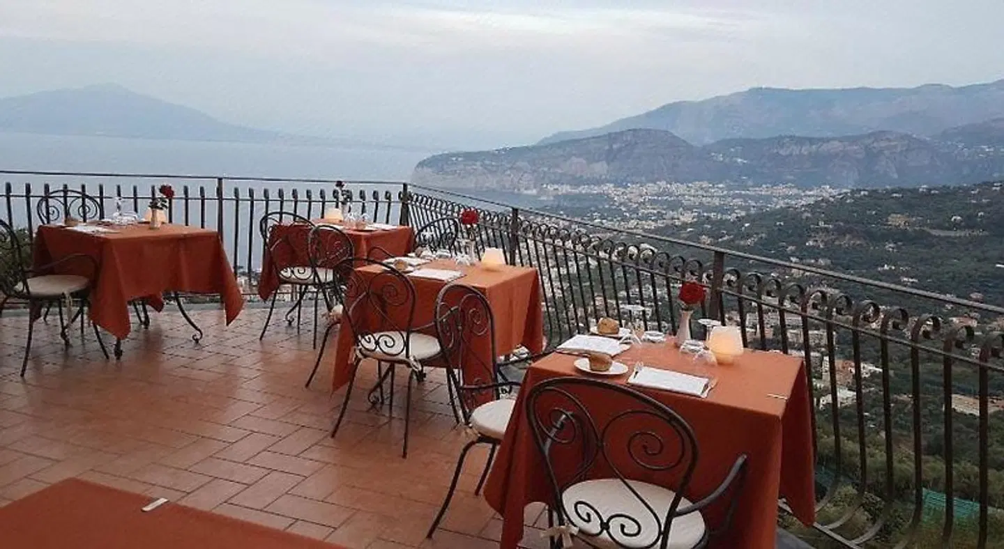 La Vue d'Or Terrasse