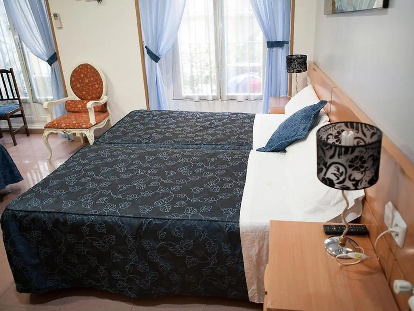 Hostal del Pez Azul ROOM_EXAMPLE