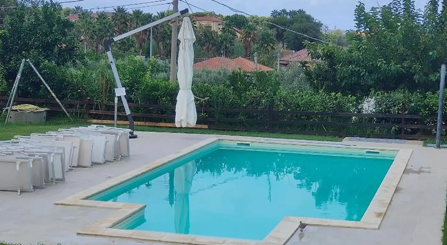 Villa Lauro Luxury B&B OUTDOOR_POOL
