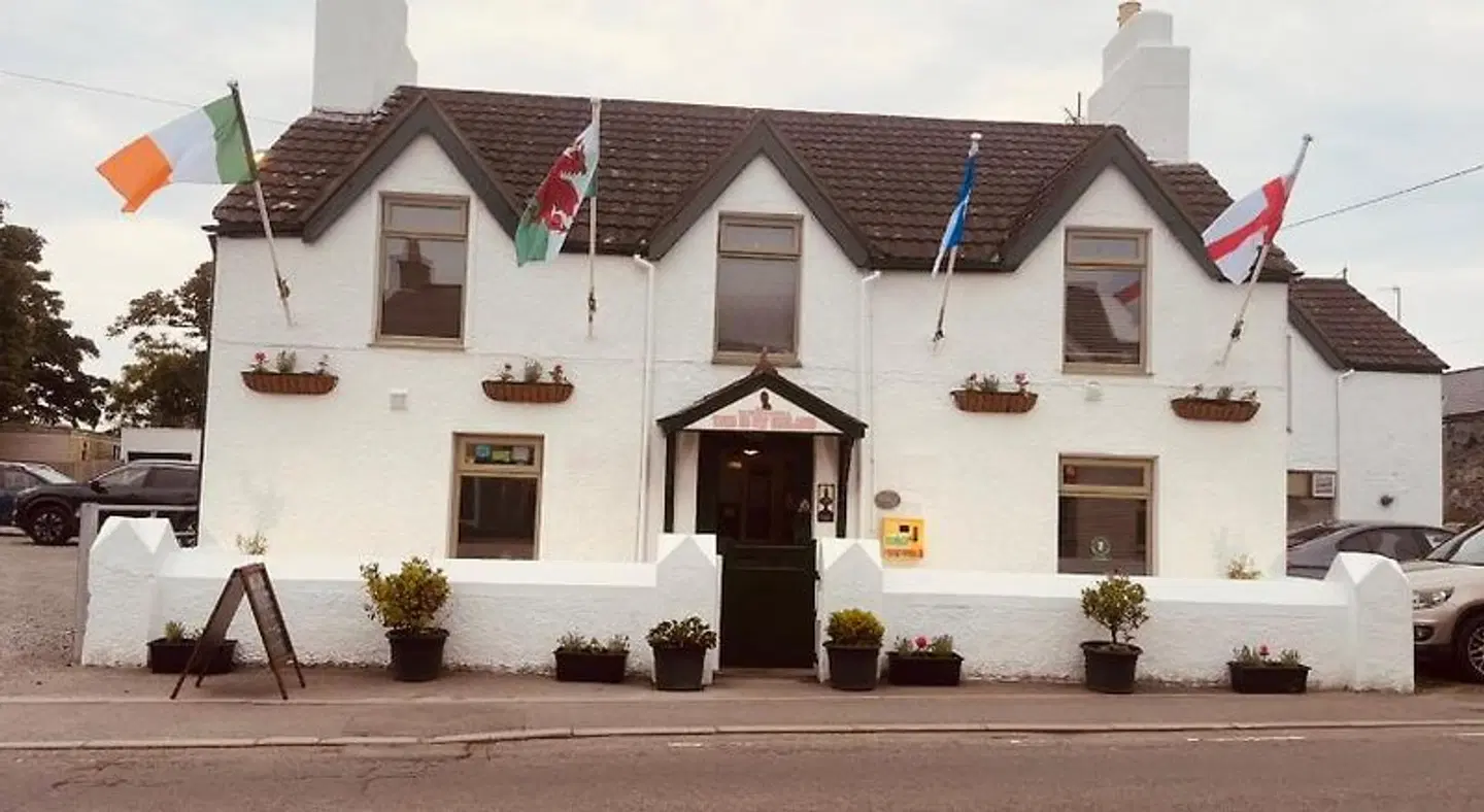 Holland Hotel EXTERIOR