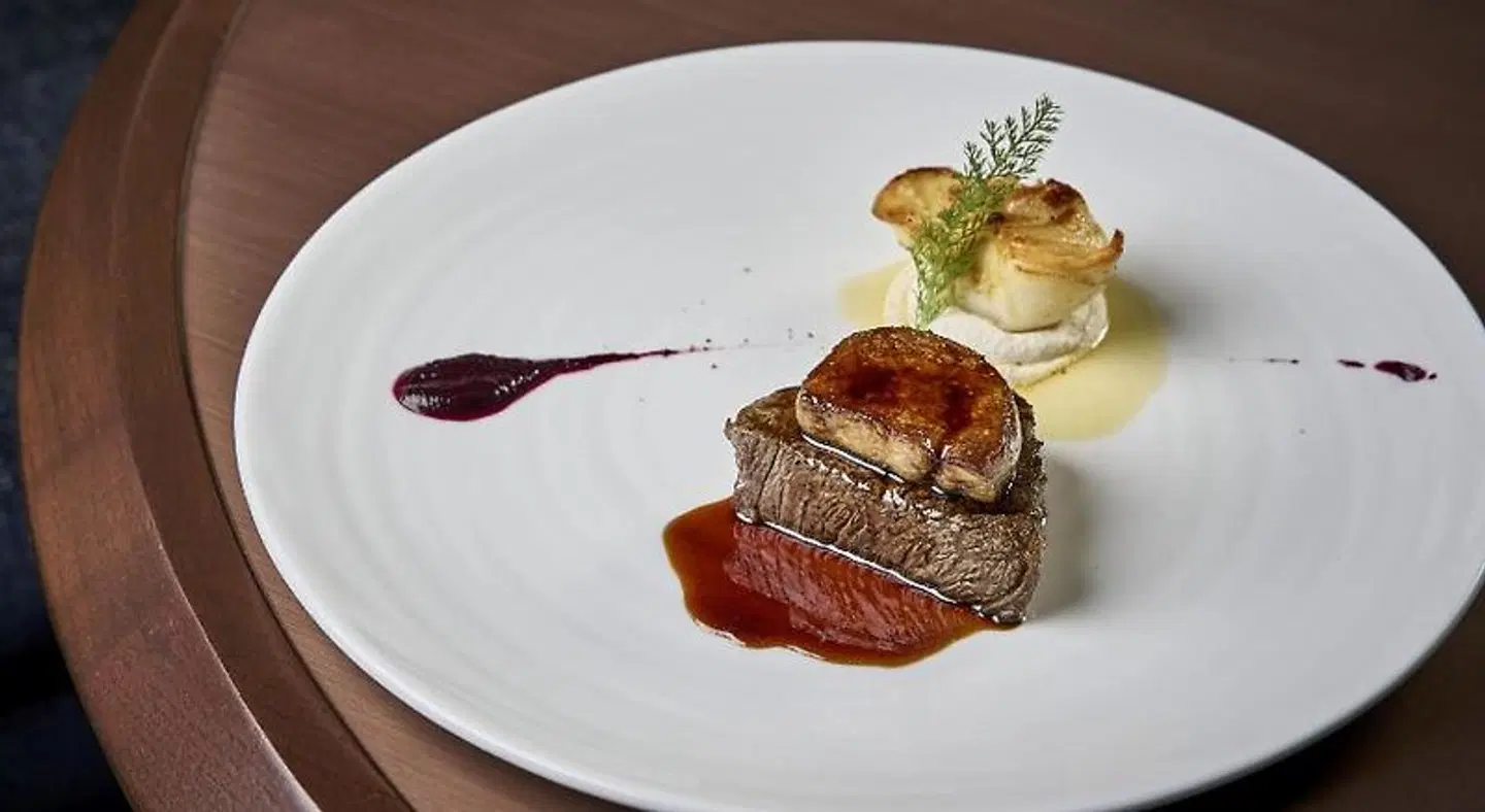Centara Grand Hotel Osaka Restaurant