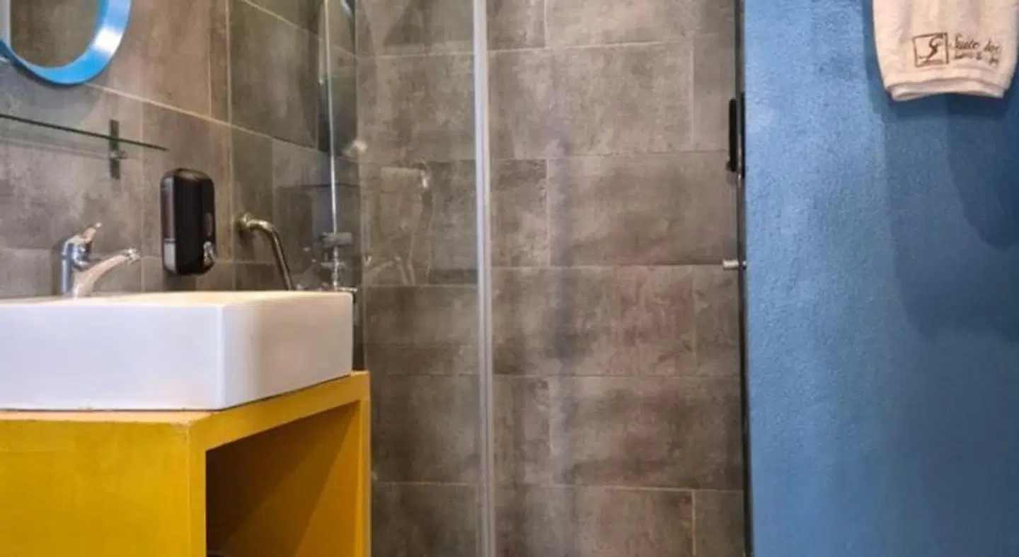 SuiteLoc Apparthotel Badezimmer
