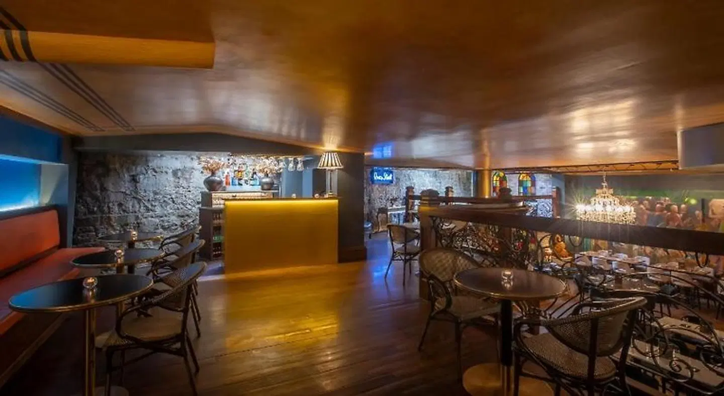 Victoria Bar