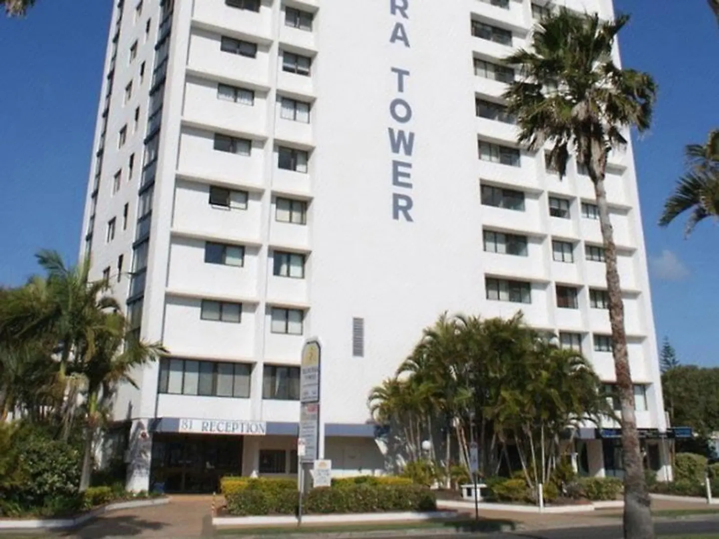 Elouera Tower EXTERIOR