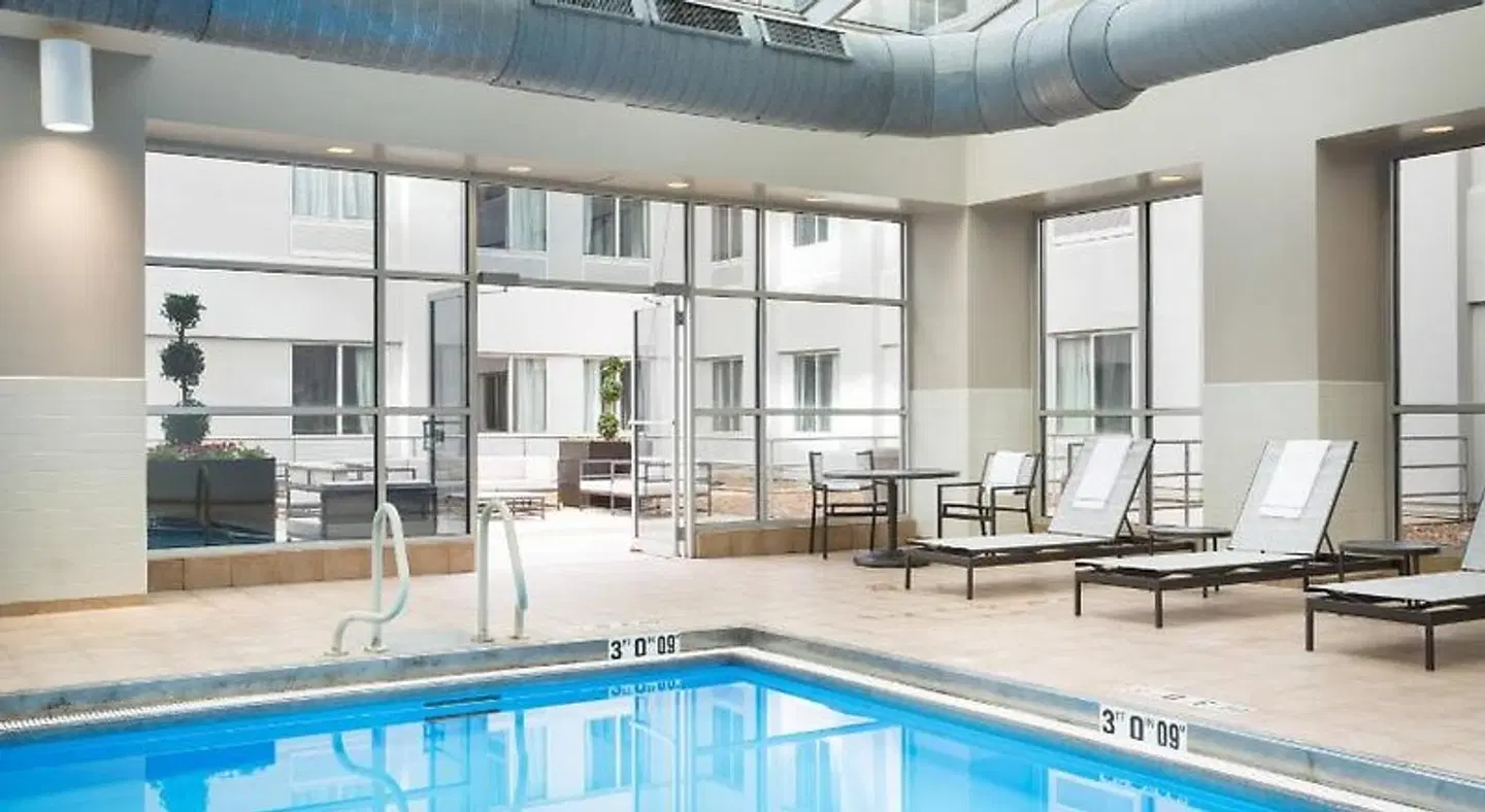 AC Hotel by Marriott Chicago Downtown Hallenbad