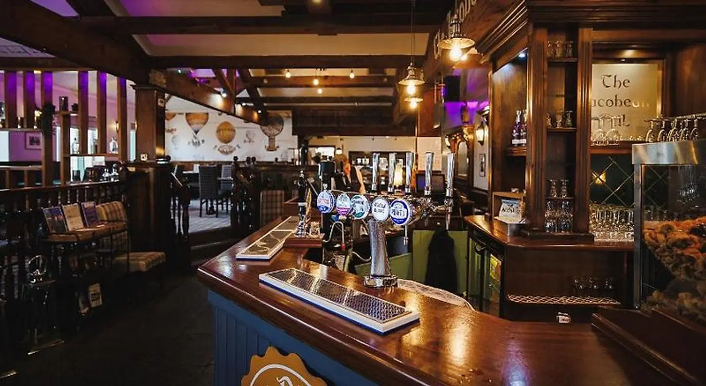 Rogerthorpe Manor Hotel Restaurant