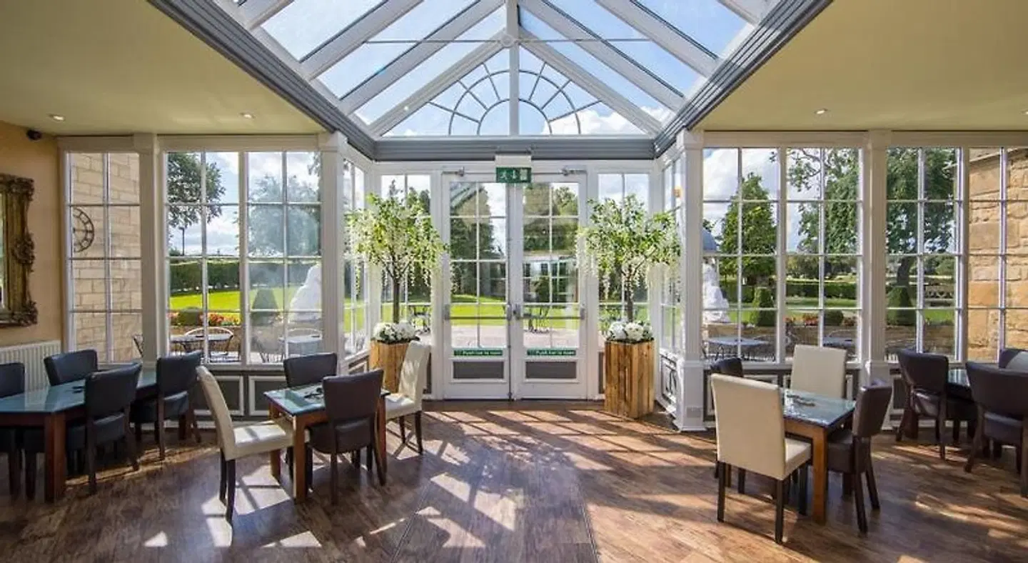 Rogerthorpe Manor Hotel LOUNGE_LOBBY
