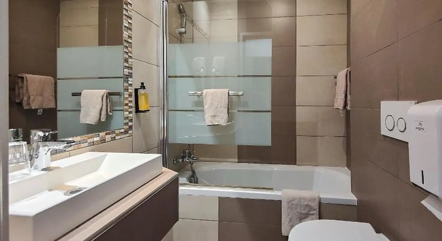 Helvétique Badezimmer