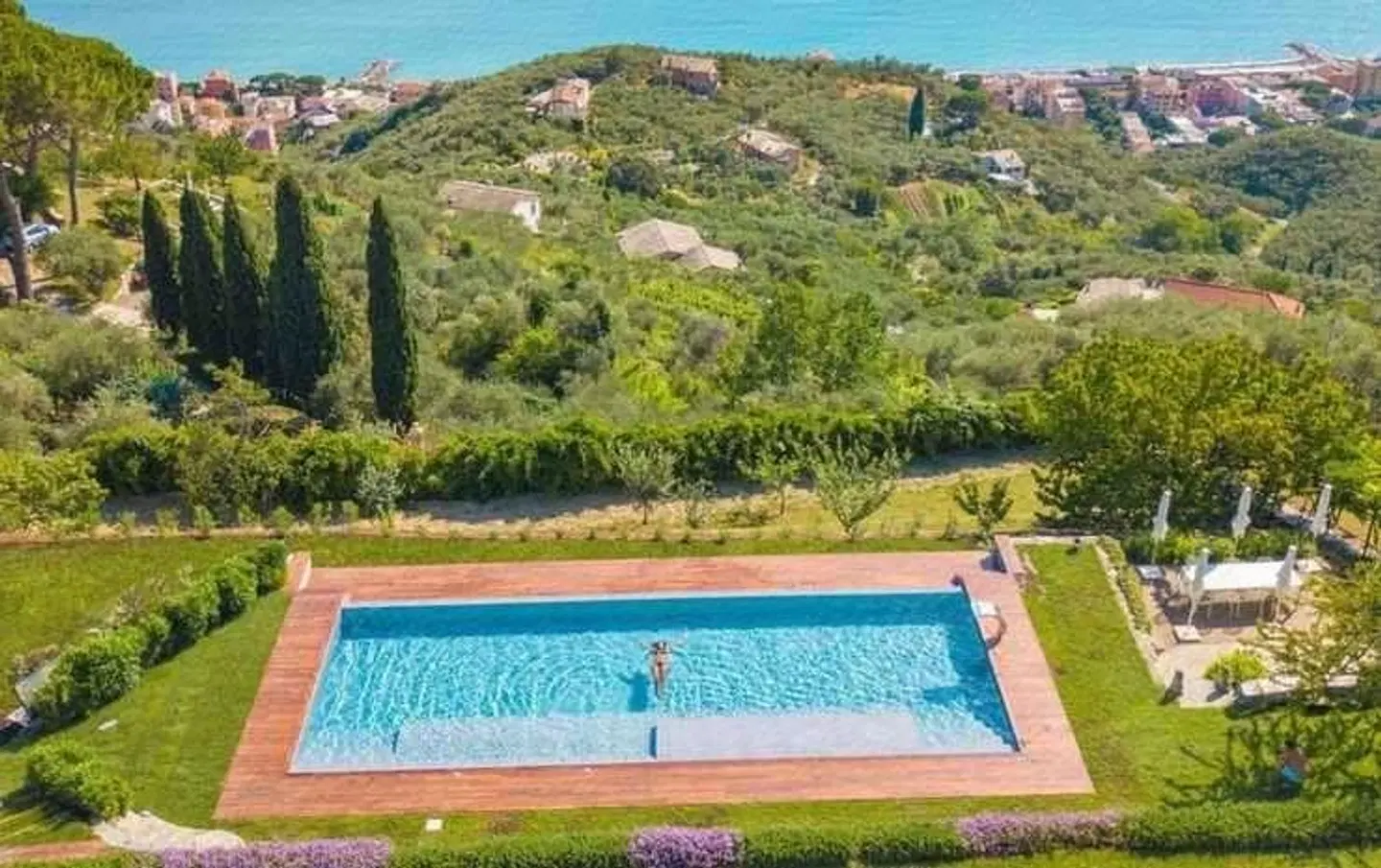 Villa Riviera Resort LANDSCAPE