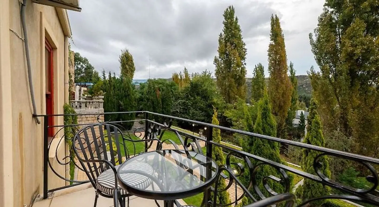 IL Castello LANDSCAPE