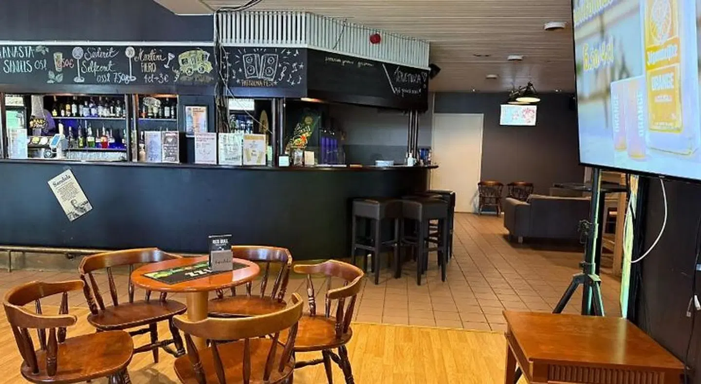 Hotelli leningrad Bar