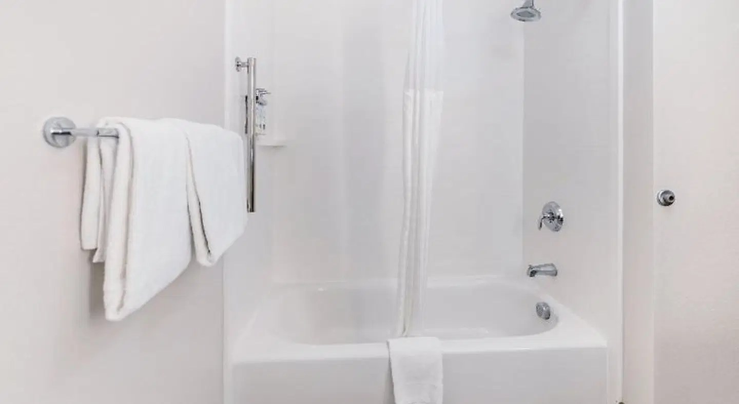 Holiday Inn Express & Suites Medford by IHG Badezimmer