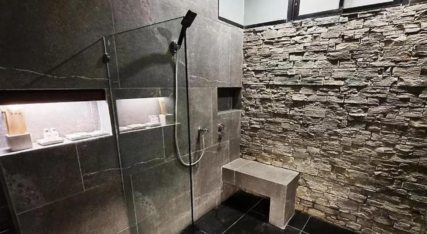 Eya Poolvilla Badezimmer