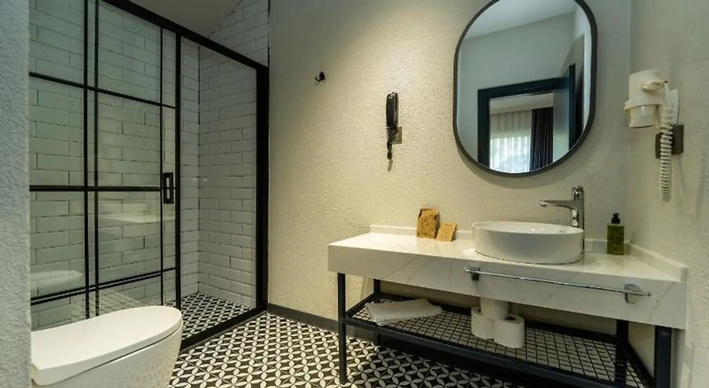 Morina Deluxe Hotel Badezimmer