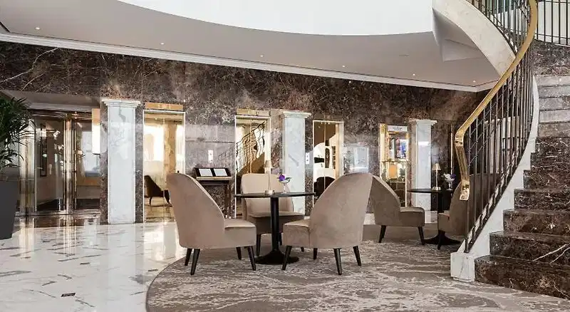 Warwick Geneva – Hotelfoto