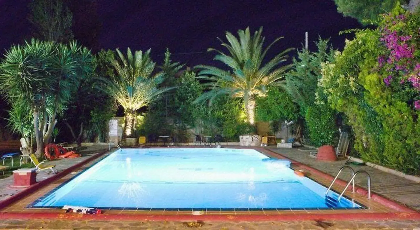 Thomas Beach Hotel OUTDOOR_POOL