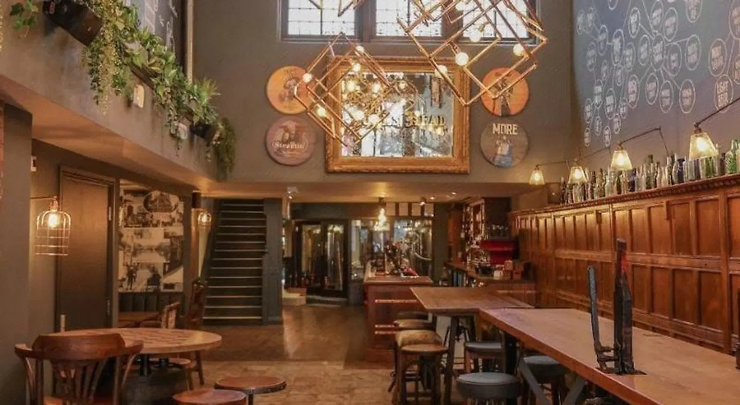 The Turks Head LOUNGE_LOBBY