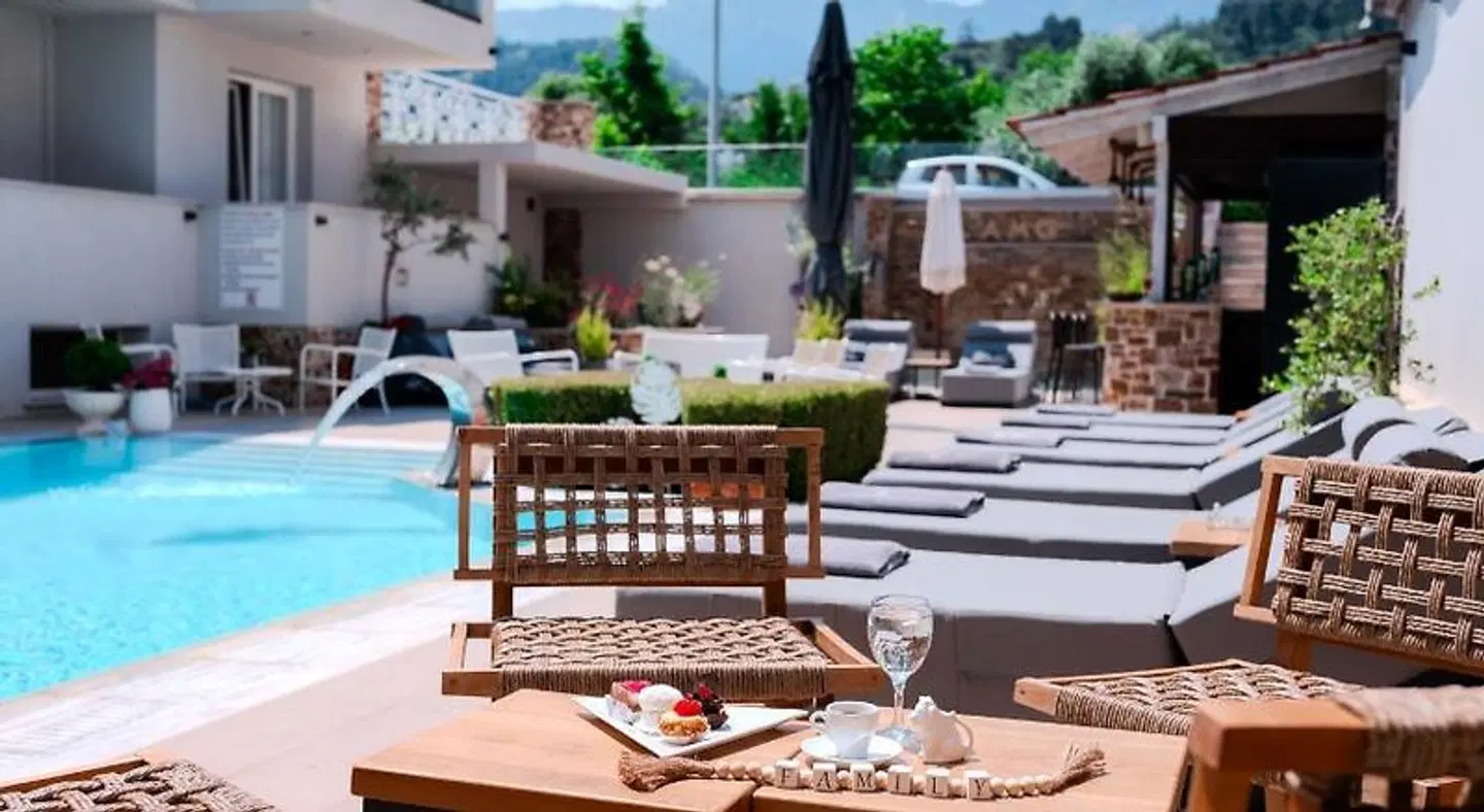 Metsikas Residence Terrasse
