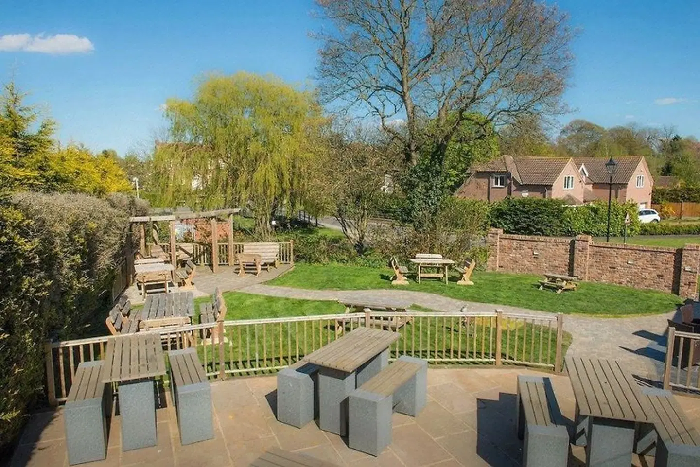 The White Swan Garten