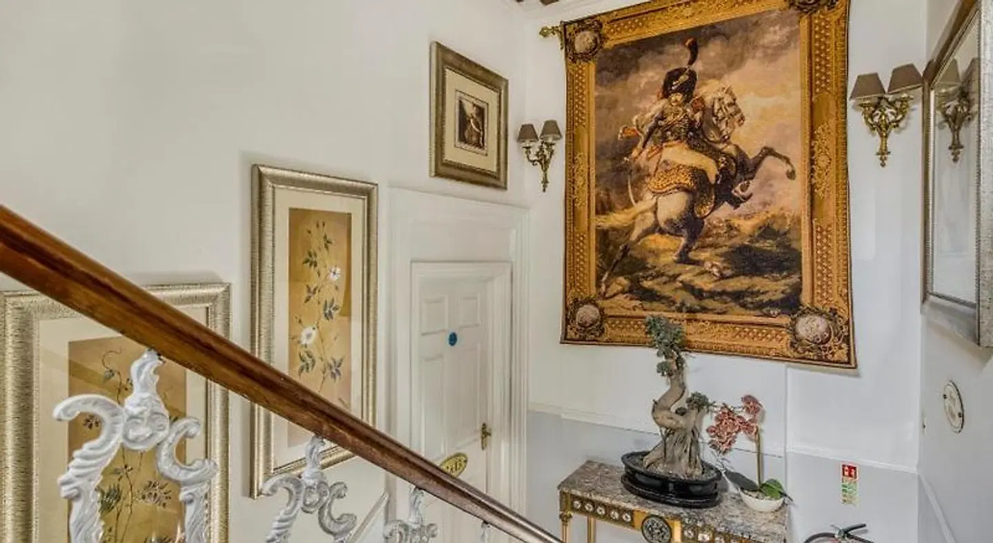 Opulence Central London LOUNGE_LOBBY