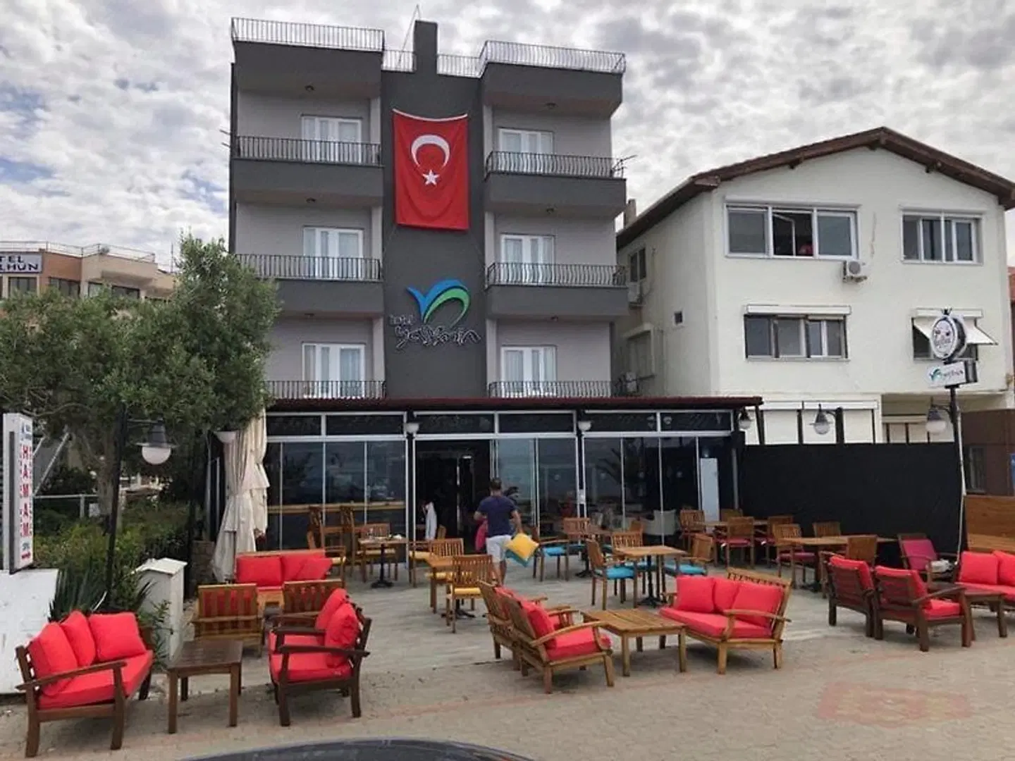 Yasemin Hotel EXTERIOR