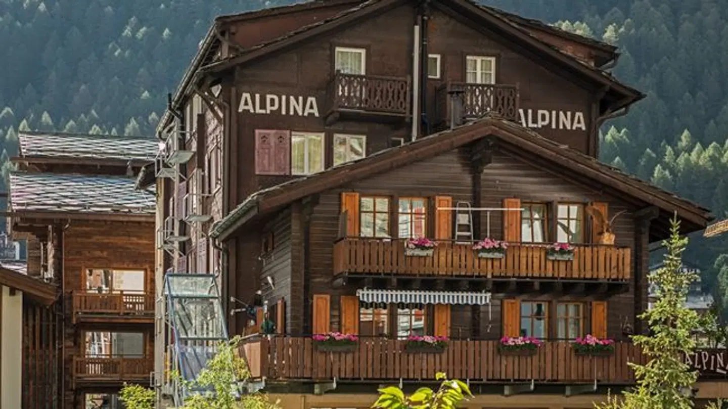 Alpina EXTERIOR