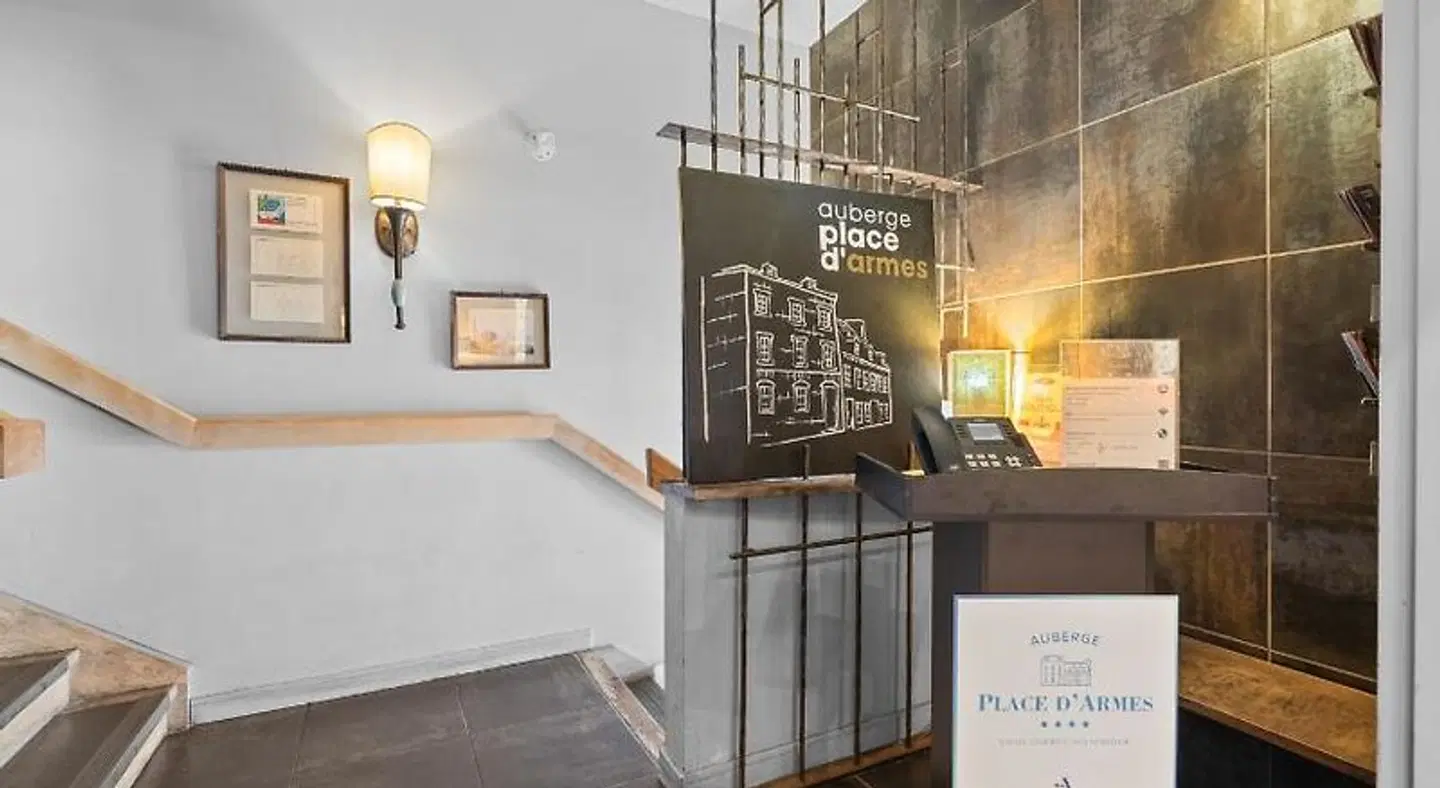 Auberge Place d'Armes LOUNGE_LOBBY