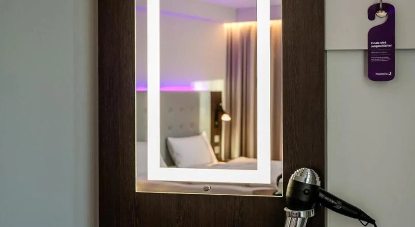 Premier Inn Heidelberg City Bahnstadt Hotel ROOM_EXAMPLE