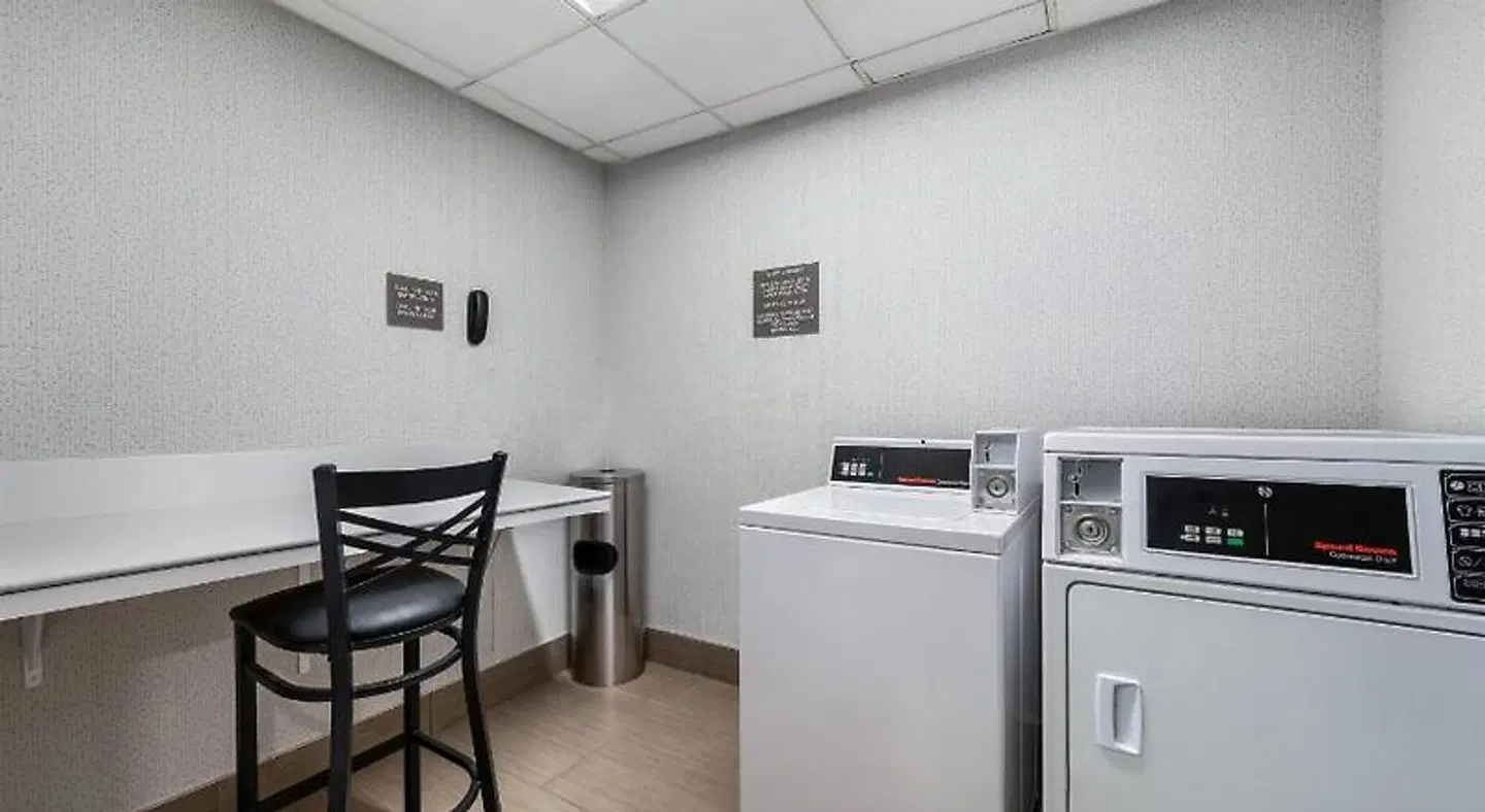 Hampton Inn Plymouth Meeting ROOM_EXAMPLE