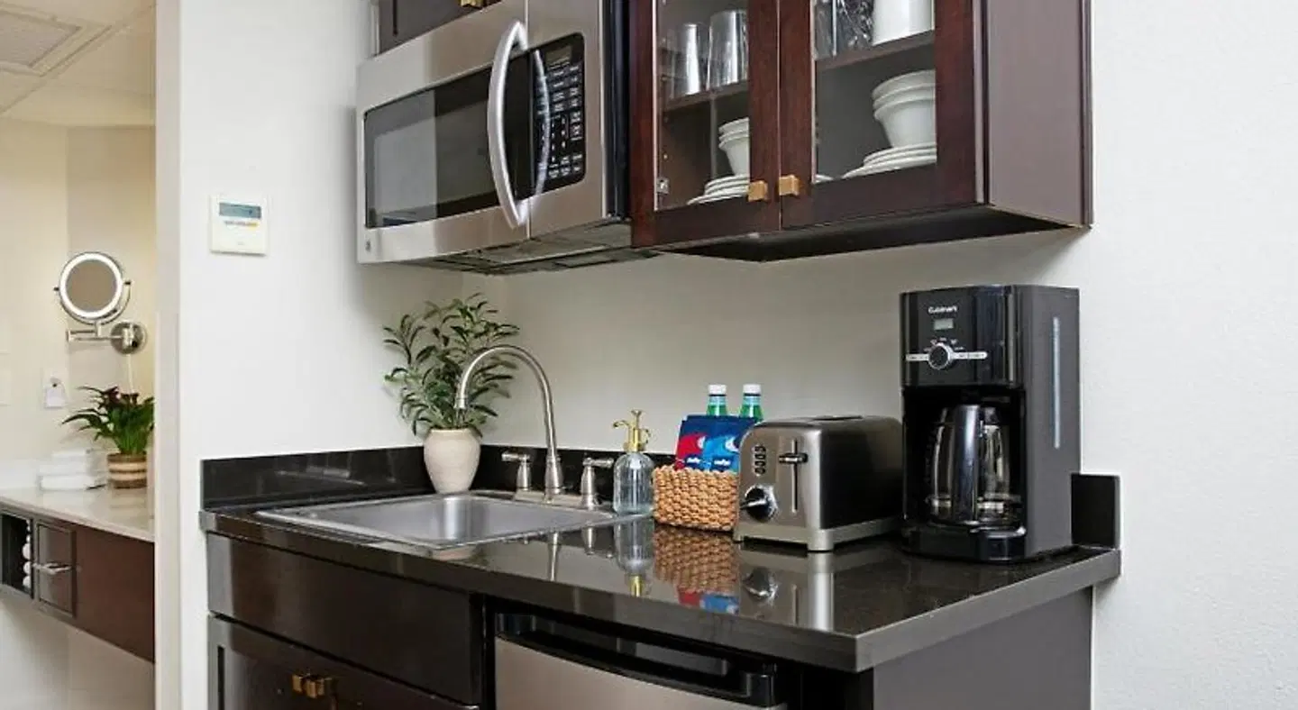 Peacock Suites ROOM_EXAMPLE