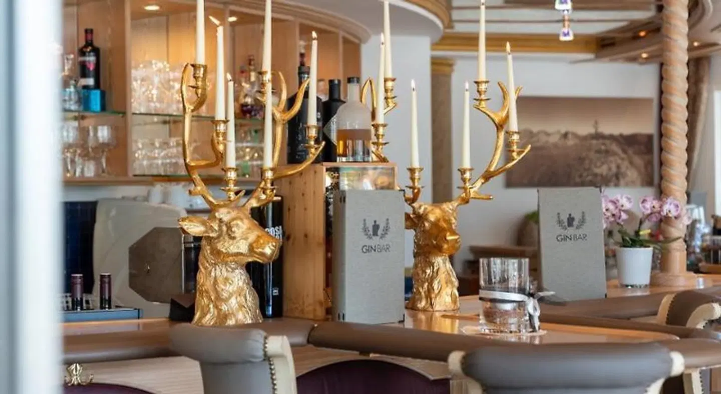 Vier Jahreszeiten LOUNGE_LOBBY