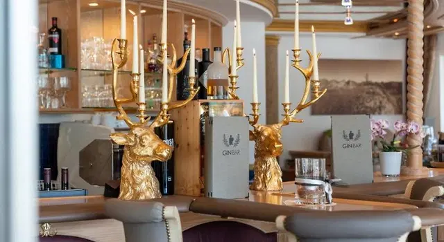Vier Jahreszeiten LOUNGE_LOBBY