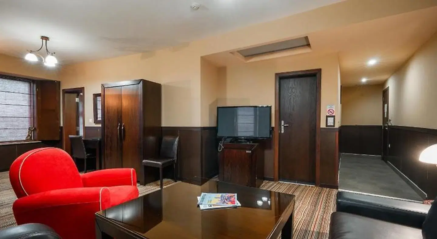Ego ROOM_EXAMPLE
