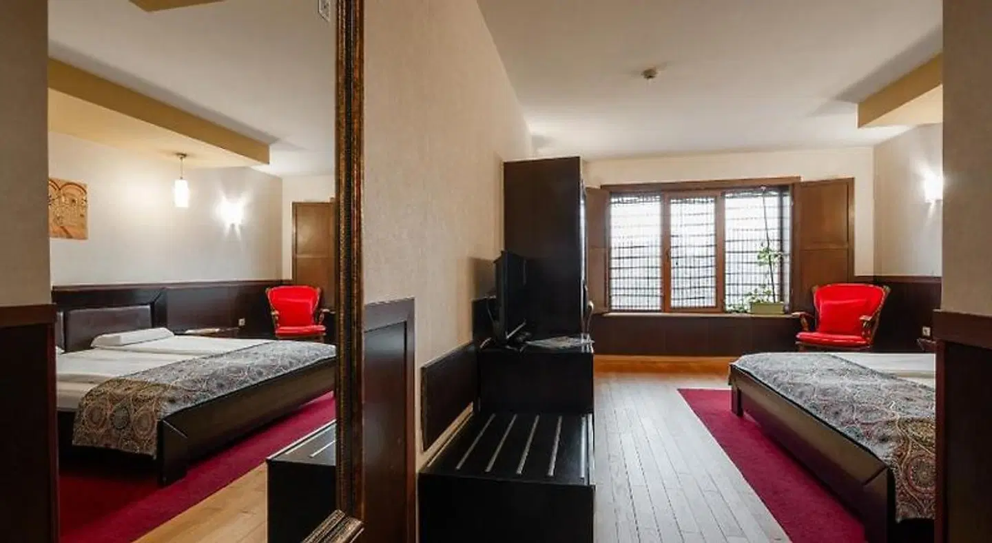 Ego ROOM_EXAMPLE