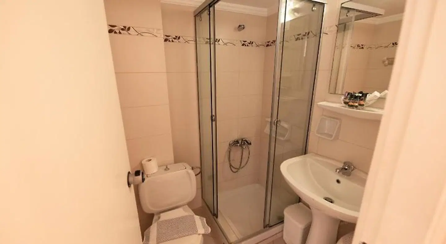 Nefeli Hotel Badezimmer
