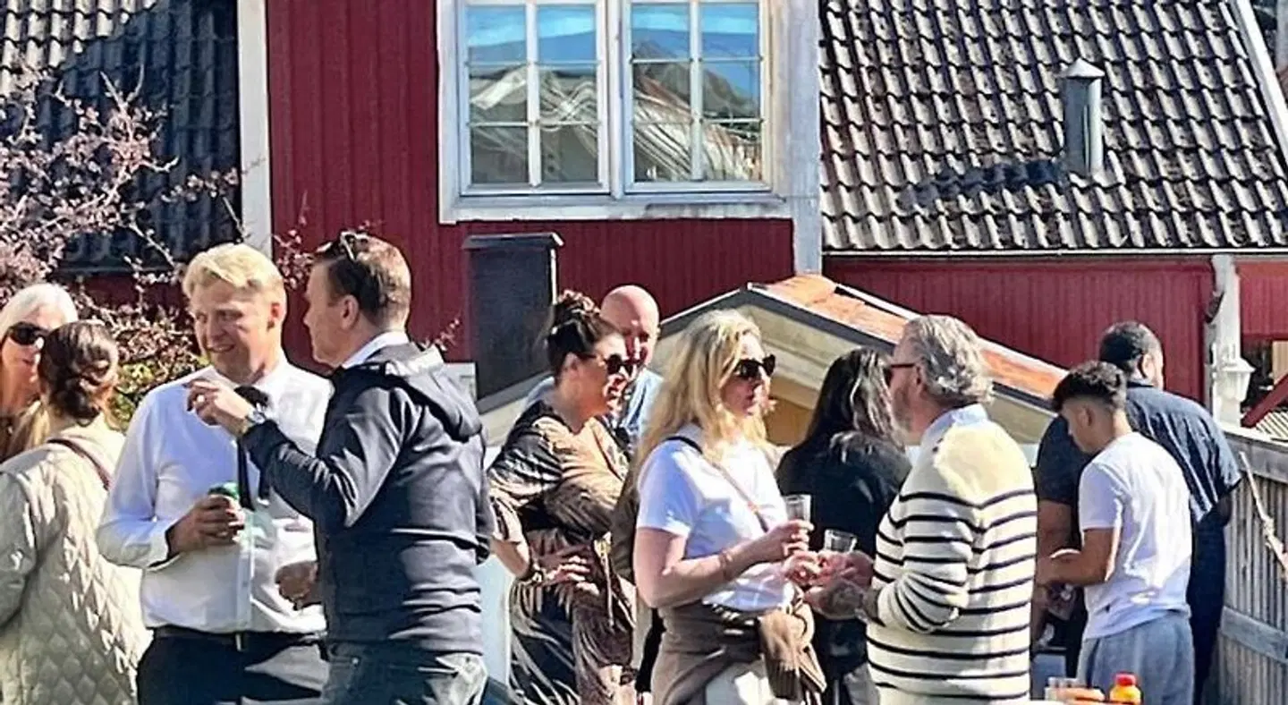Villa Evalotta PEOPLE