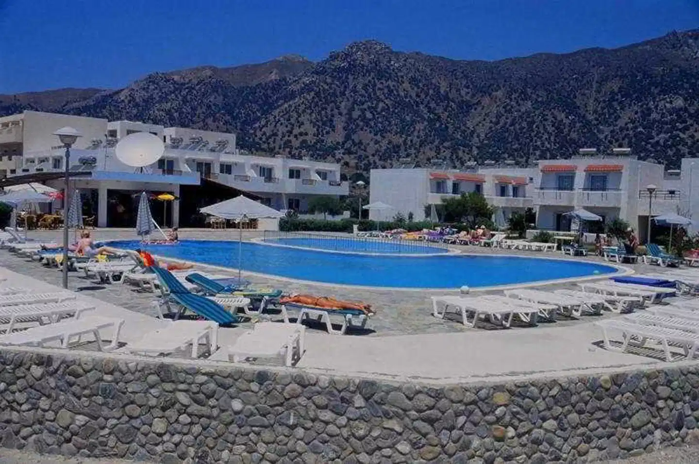 Evripides Village Aussenansicht