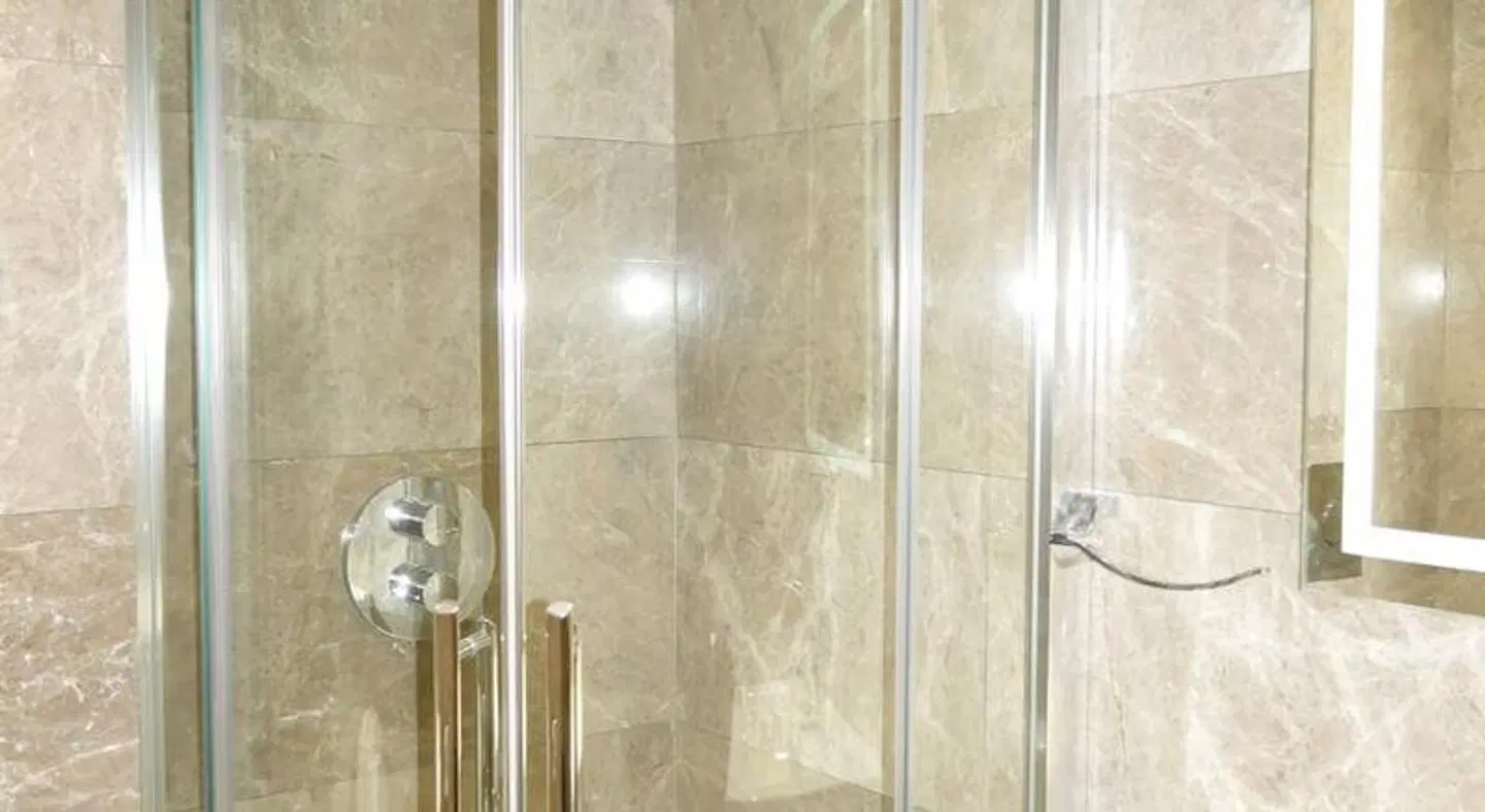 The Lion & Key Hotel ROOM_EXAMPLE