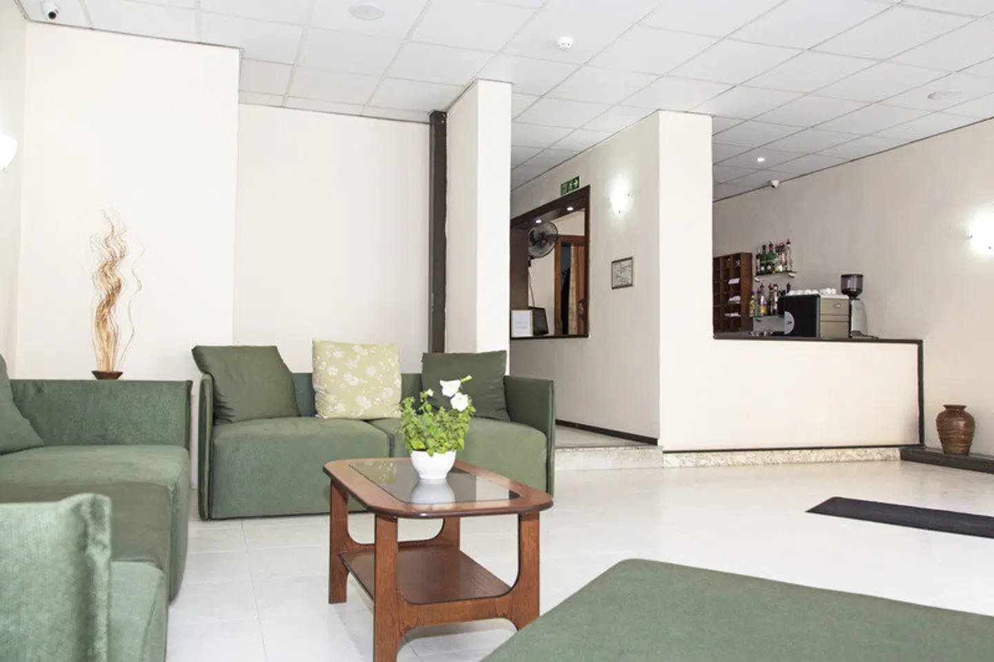 Relax Inn ROOM_EXAMPLE