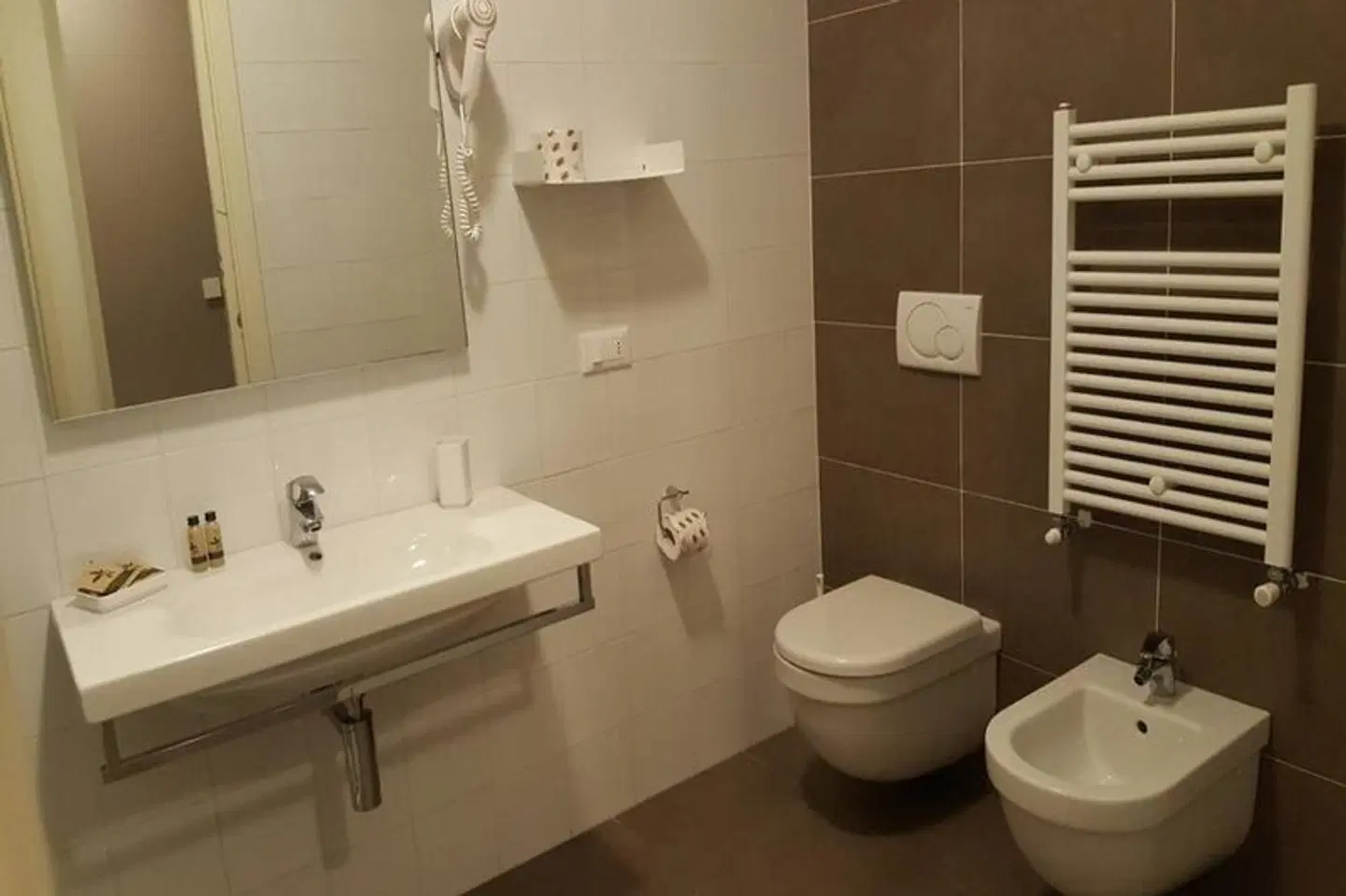 Residence Riviera Palace Badezimmer
